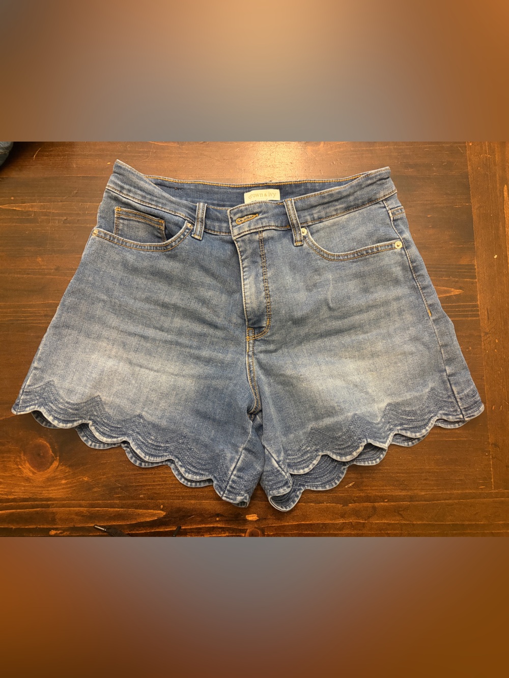 Women’s Crown and Ivy High Waist Scallop-Hem Blue Denim Jean Shorts